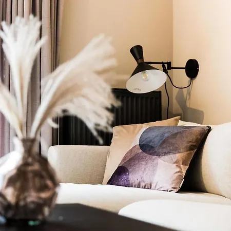 Historic - Pinot Noir Apartment